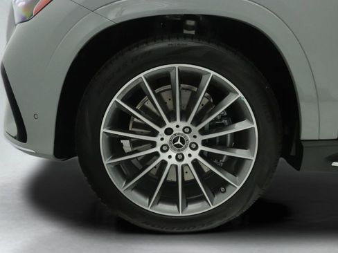 New 2026 Mercedes-Benz GLE 450 4MATIC image 11