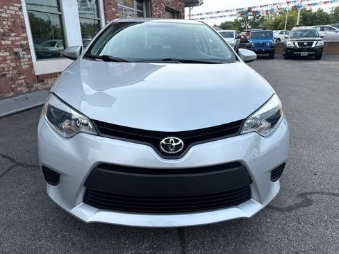 Used 2014 Toyota Corolla LE FWD image 2