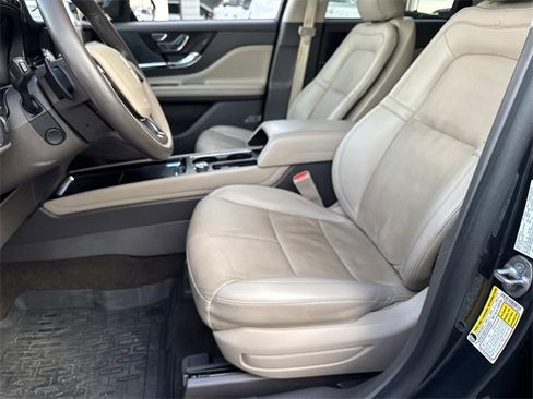 Used 2022 Lincoln Corsair Reserve w/ Equipment Group 201A image 18