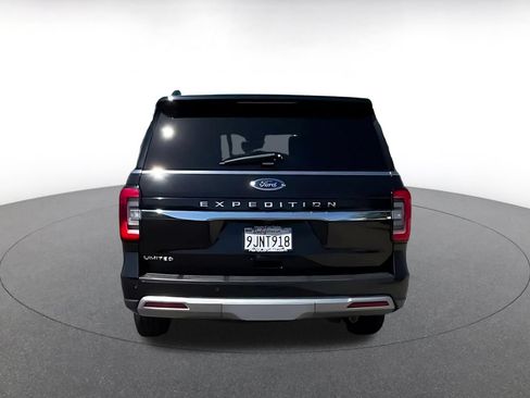 Used 2024 Ford Expedition Limited RWD image 12