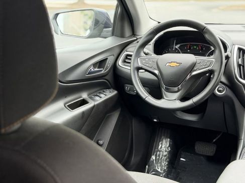 Used 2019 Chevrolet Equinox LT FWD image 35