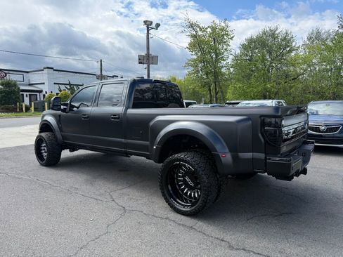 Used 2022 Ford F450 Platinum w/ FX4 Off-Road Package image 5