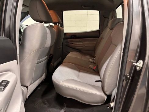 Used 2014 Toyota Tacoma 4x4 Double Cab w/ TRD Sport Package image 22