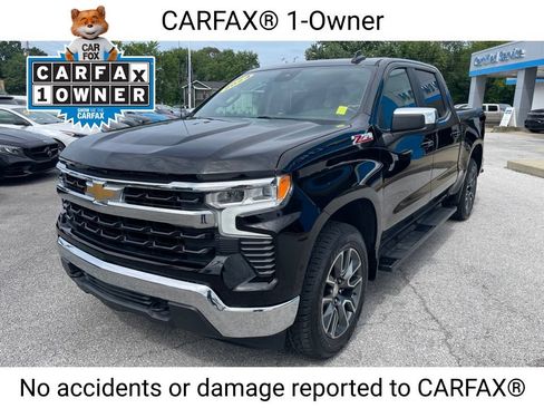Used 2024 Chevrolet Silverado 1500 LT AWD/4WD image 3