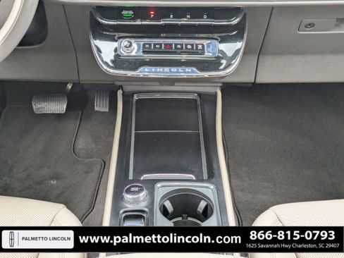 Used 2024 Lincoln Corsair Reserve w/ Equipment Group 201A image 17