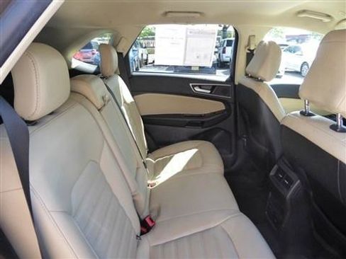 Used 2020 Ford Edge SEL w/ Convenience Package FWD image 22