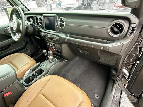 Used 2023 Jeep Wrangler Unlimited Rubicon 4xe image 34