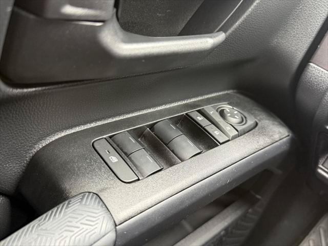 Certified 2025 Toyota 4Runner SR5 AWD/4WD image 24