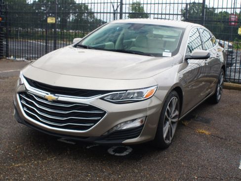 Used 2024 Chevrolet Malibu LT FWD image 1
