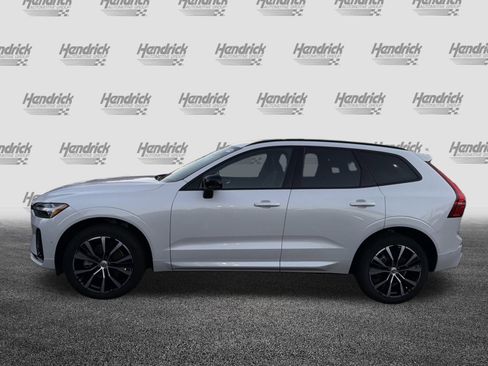 Certified 2025 Volvo XC60 B5 Plus image 7