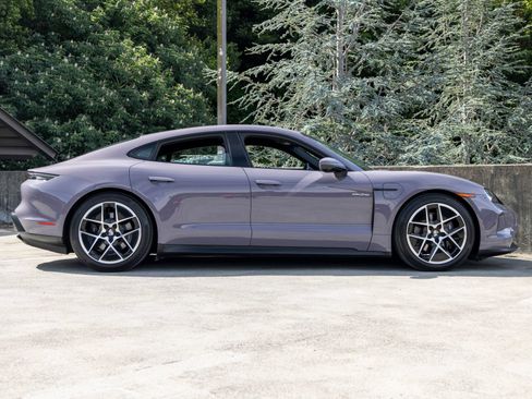 Used 2025 Porsche Taycan RWD image 12