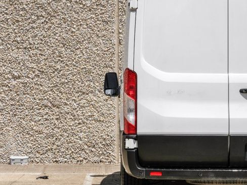 Used 2020 Ford Transit 250 Medium Roof RWD image 24