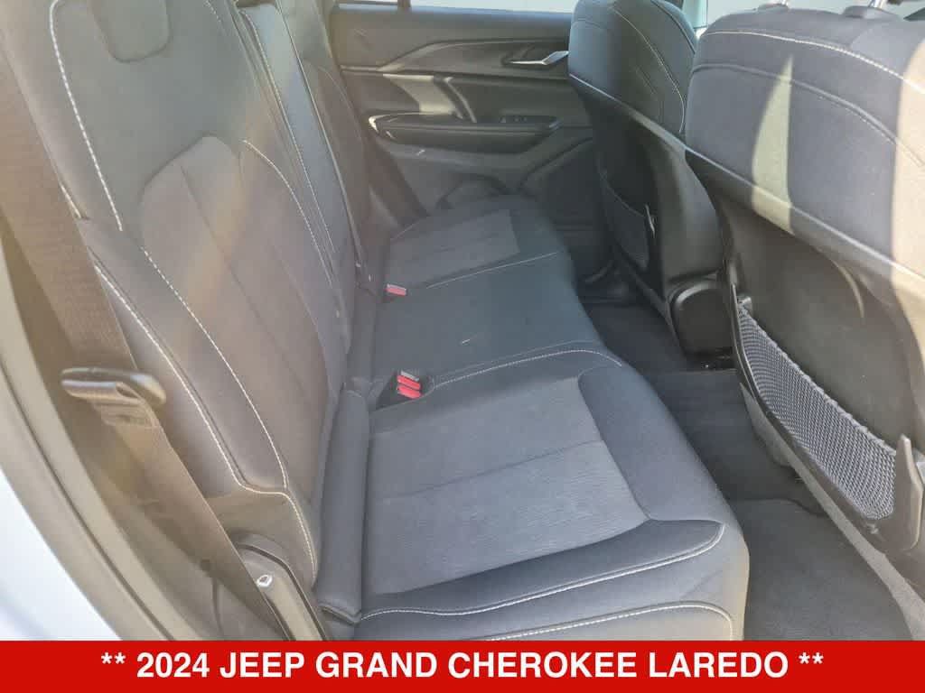Used 2024 Jeep Grand Cherokee Laredo RWD image 19