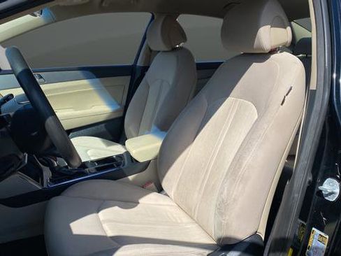 Used 2016 Hyundai Sonata SE FWD image 9