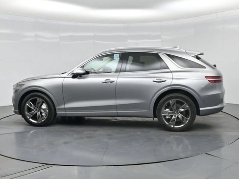 Used 2025 Genesis Electrified GV70 w/ Prestige Package AWD/4WD image 34