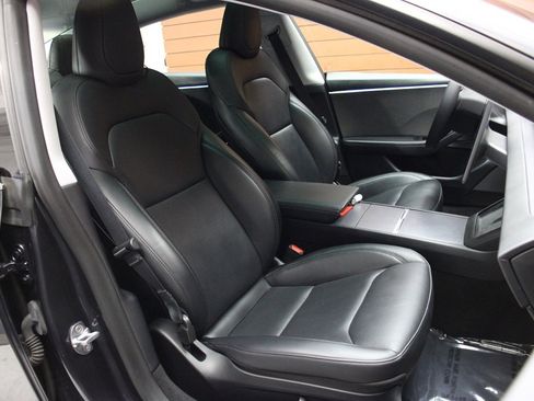 Used 2025 Tesla Model 3 Long Range image 22