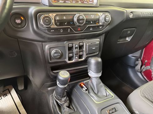 Used 2021 Jeep Wrangler Unlimited Sport AWD/4WD image 21