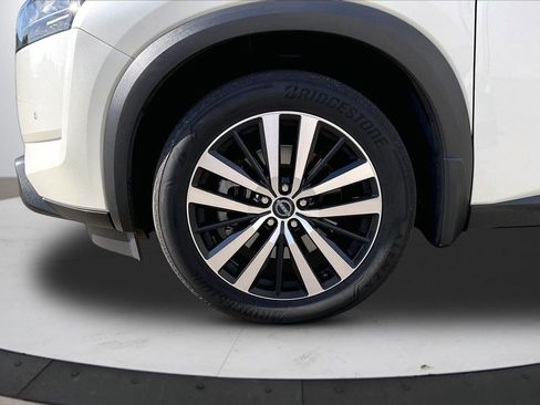 Used 2023 Nissan Pathfinder Platinum AWD/4WD image 36