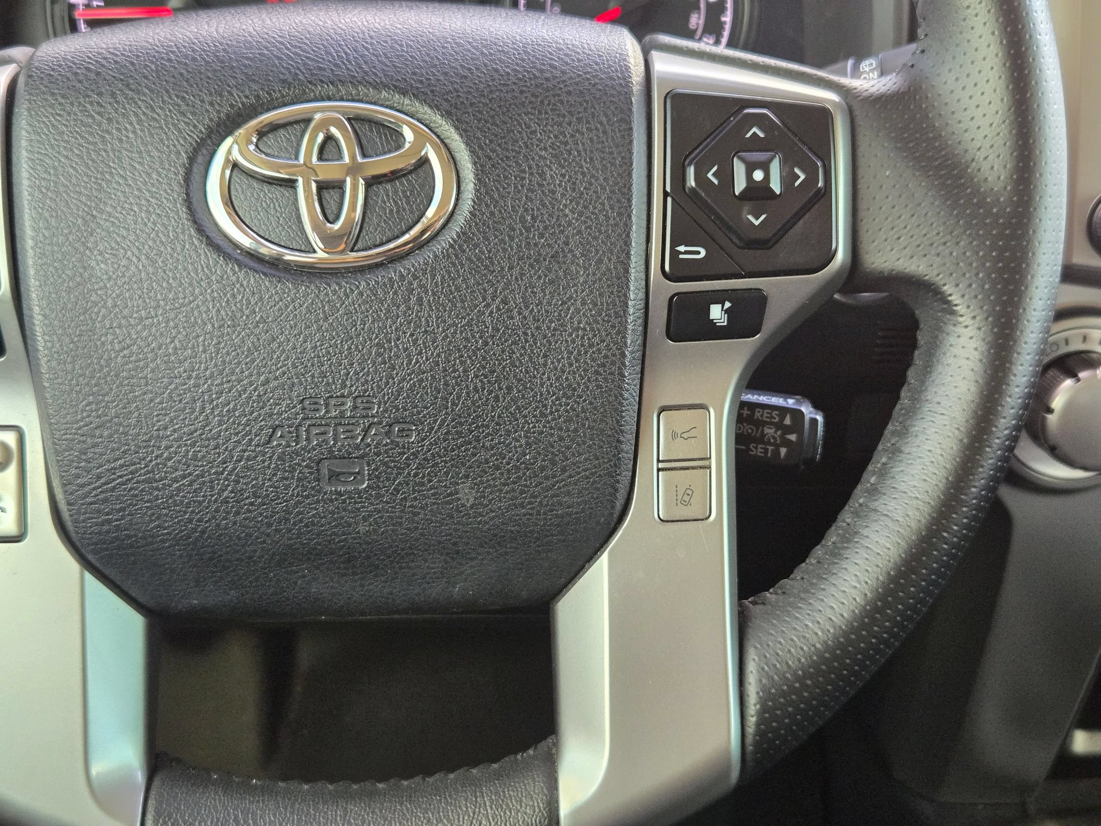 Used 2022 Toyota 4Runner SR5 Premium w/ Moonroof Package RWD image 22