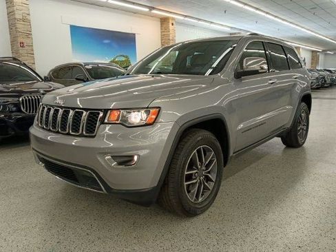 Used 2019 Jeep Grand Cherokee Limited AWD/4WD image 1