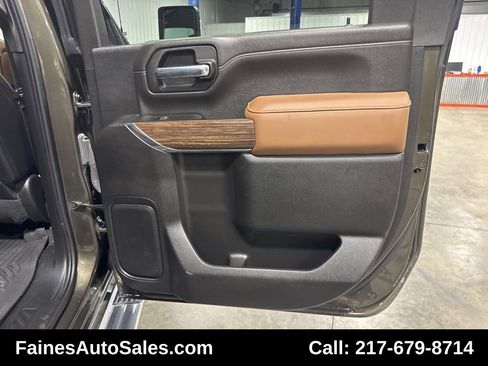 Used 2022 Chevrolet Silverado 2500 High Country w/ Z71 Off-Road Package image 79