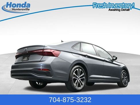 Used 2025 Volkswagen Jetta Sport FWD image 26