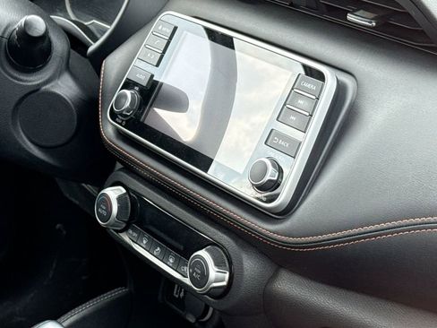 Used 2020 Nissan Kicks SR image 13