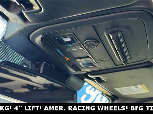 New 2025 Ford Bronco Badlands image 25