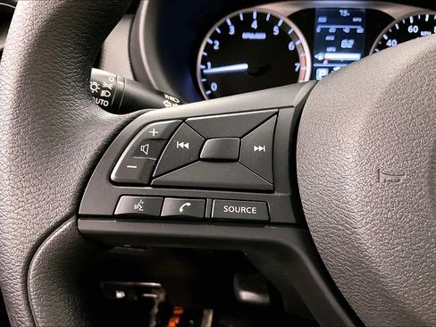 New 2025 Nissan Kicks Play S FWD image 22