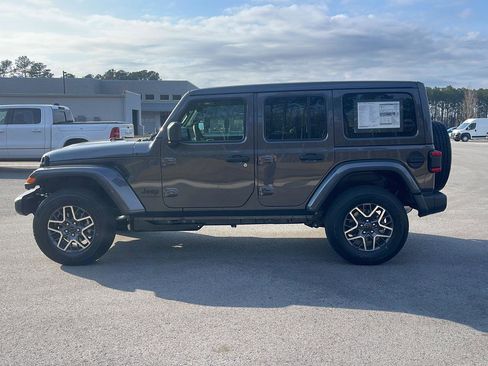 New 2026 Jeep Wrangler Sahara AWD/4WD image 4