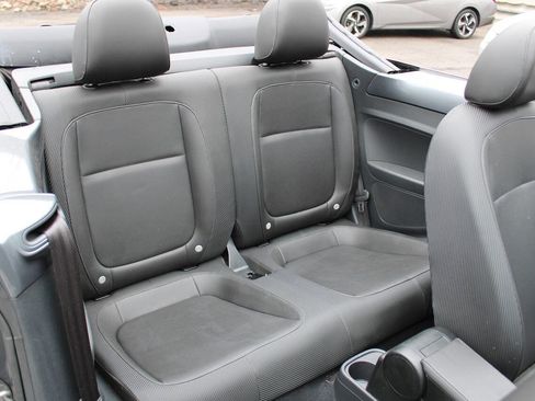 Used 2014 Volkswagen Beetle 1.8T image 25
