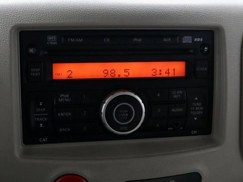 Used 2010 Nissan Cube 1.8 S w/ Interior Designer Pkg image 2