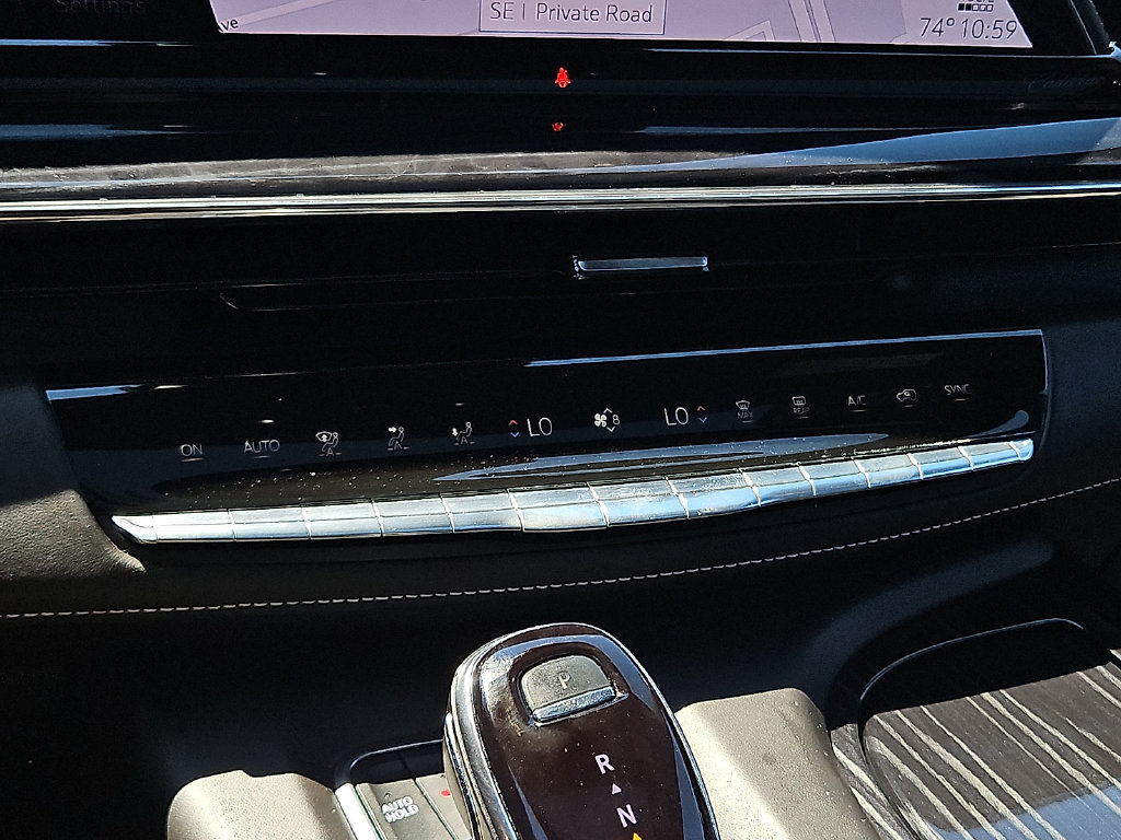 Used 2024 Cadillac Escalade ESV V w/ LPO, Floor Liner Package AWD/4WD image 19