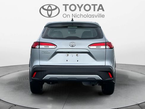 Used 2023 Toyota Corolla Cross L FWD image 4