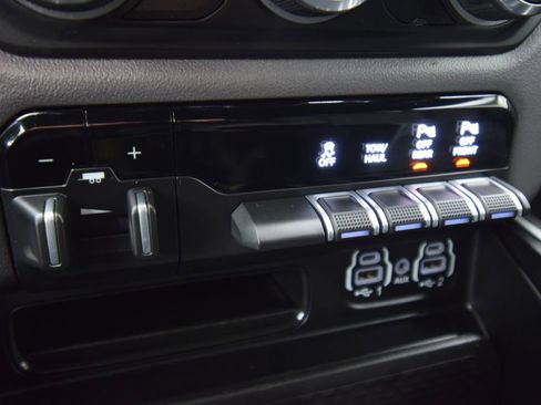 Used 2023 RAM 1500 Big Horn image 36