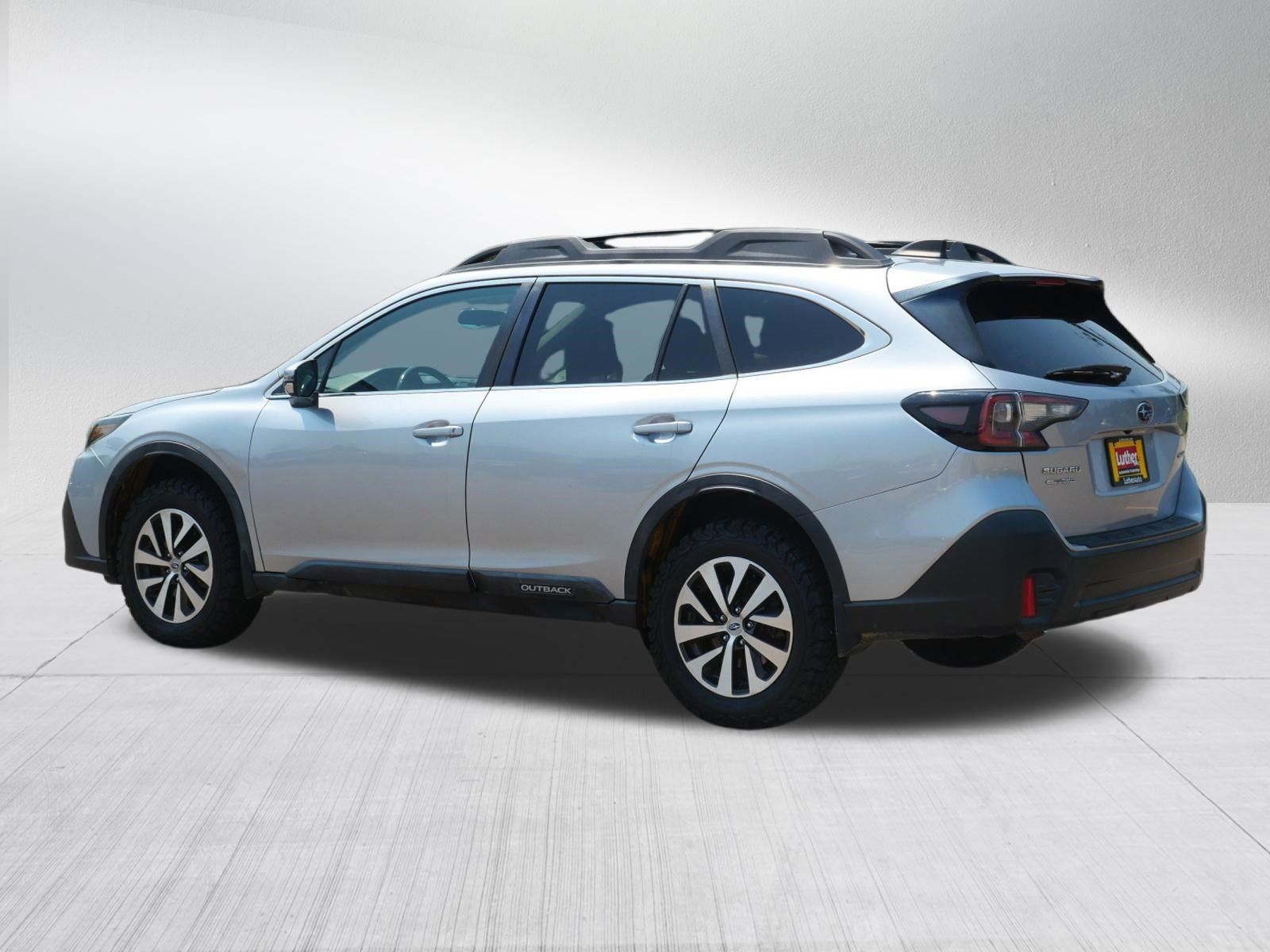 Used 2020 Subaru Outback Premium AWD/4WD image 5