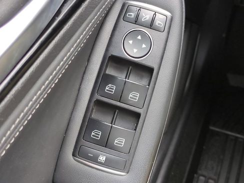 Used 2019 INFINITI QX30 AWD w/ Navigation Package image 24