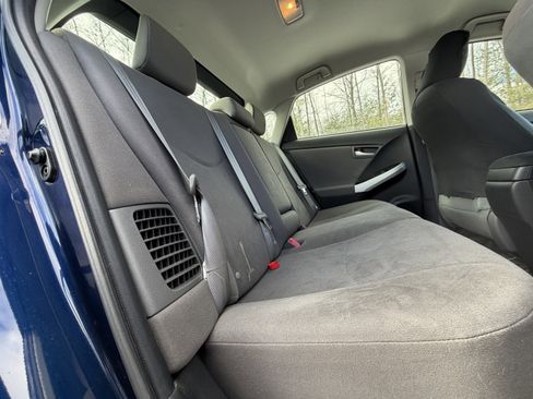 Used 2012 Toyota Prius Two image 31