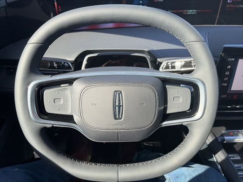 New 2026 Lincoln Nautilus Reserve AWD/4WD image 22