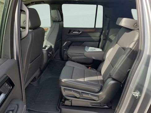 New 2026 GMC Yukon XL Denali w/ Sun & Power Step Package image 23