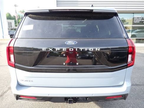 New 2026 Ford Expedition Active AWD/4WD image 5