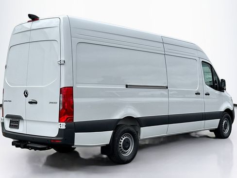 New 2025 Mercedes-Benz Sprinter 2500 image 5