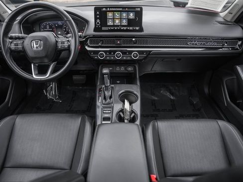 Used 2022 Honda Civic Touring image 18