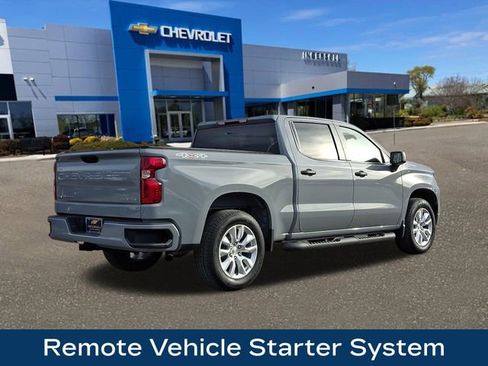 Used 2024 Chevrolet Silverado 1500 Custom image 9