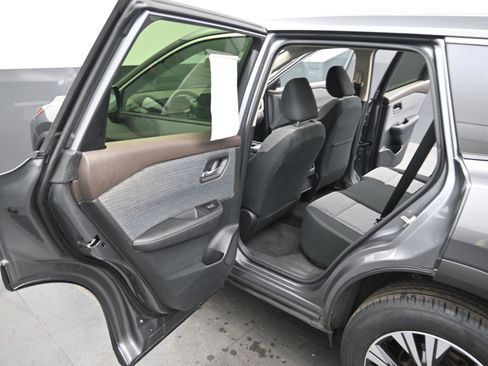 Certified 2023 Nissan Rogue SV image 13