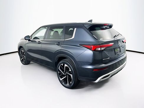 Used 2024 Mitsubishi Outlander SE image 5