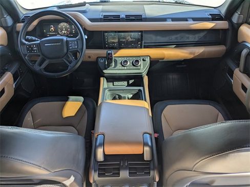 Used 2024 Land Rover Defender 110 X-Dynamic SE image 15