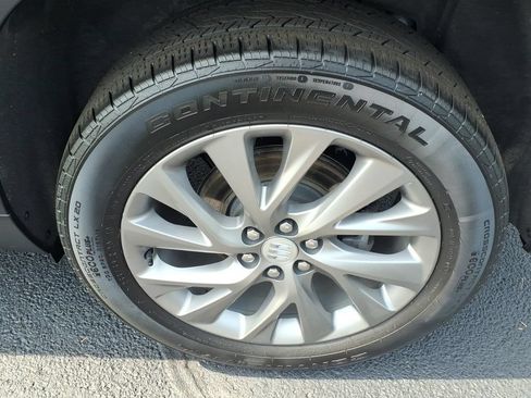 Certified 2025 Buick Enclave Preferred AWD/4WD image 9