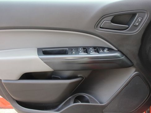 Used 2020 Chevrolet Colorado W/T w/ WT Convenience Package image 15