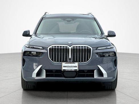 Used 2024 BMW X7 xDrive40i w/ Premium Package AWD/4WD image 8